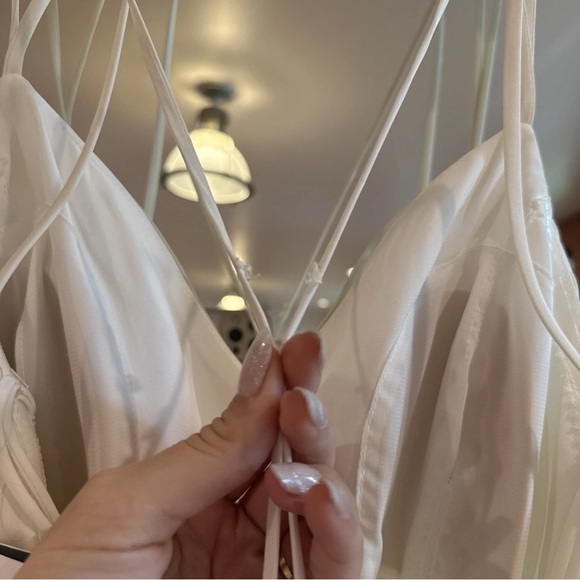 Nicole Miller Celine wedding gown - Picture 6 of 10